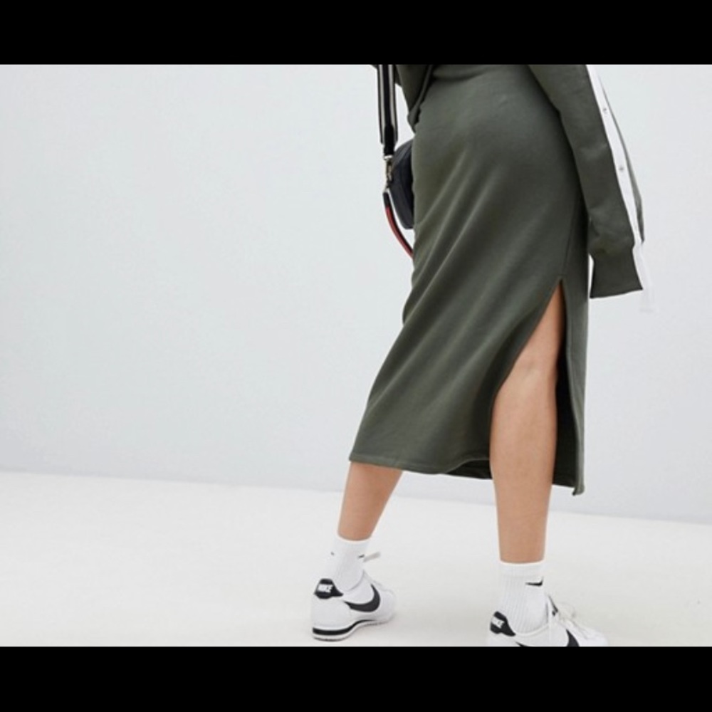STYLE NANDA POPPER SKIRT